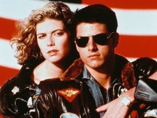 Quizás su película más famosa lo será "Top Gun" el clásico ochentero con Tom Cruise y Kelly McGillis